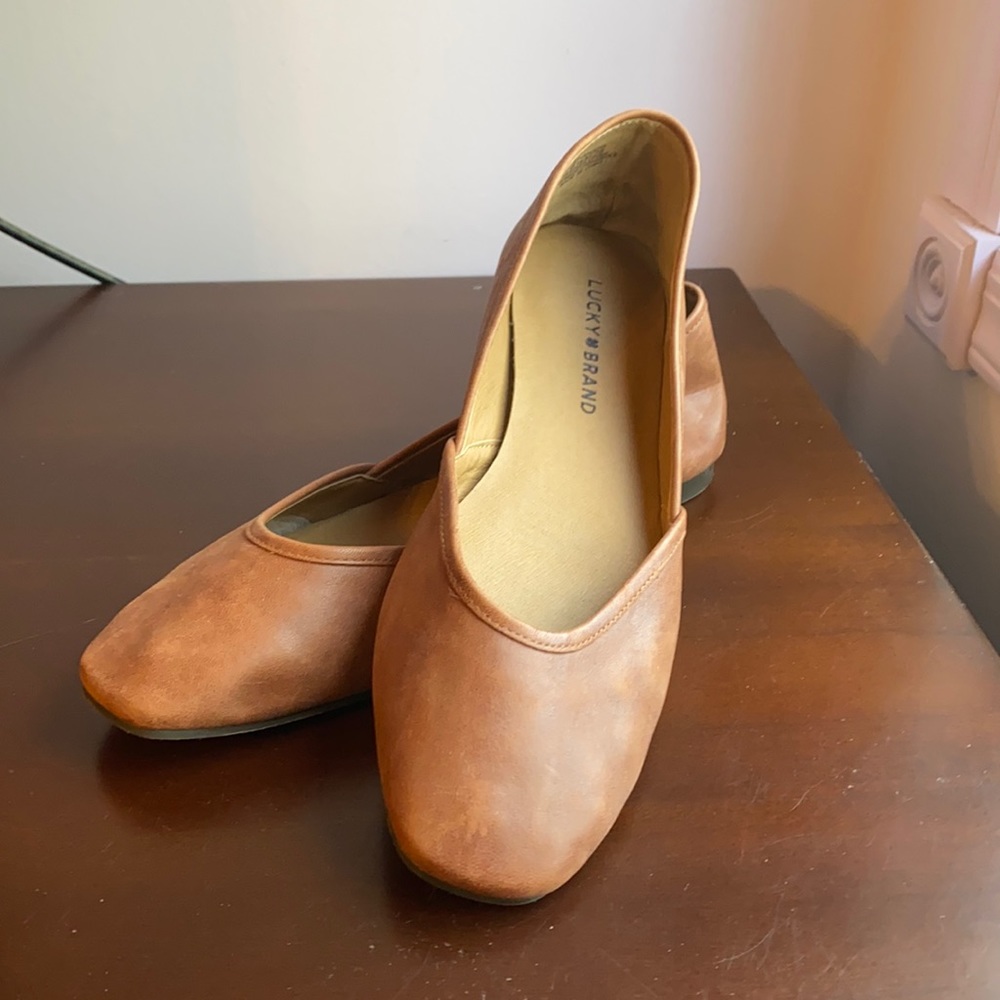 Lucky Brand cognac brown flats